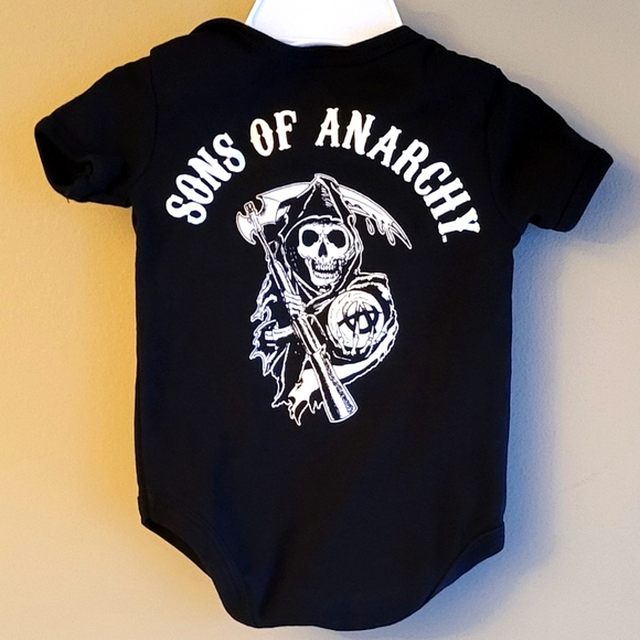 Sons of Anarchy black short sleeved onesie/bodysuit with front and back graphic - Picture 2 of 5